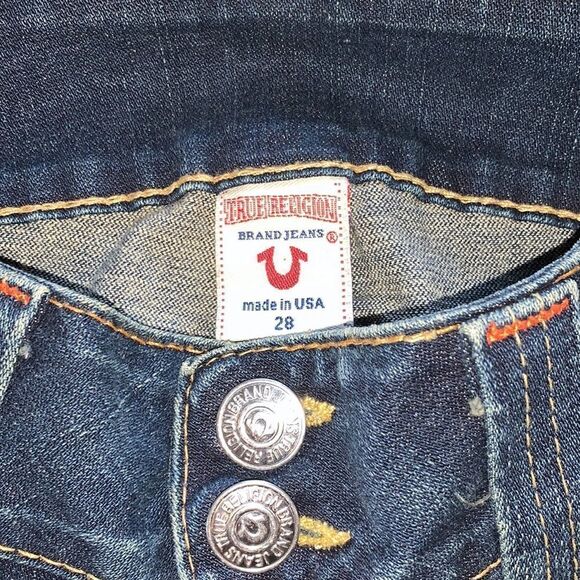 EXCELLENT CONDITION WOMEN’S SIZE 28 TRUE RELIGION CROPPED JEANS - Picture 3 of 7
